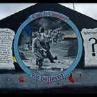 Mural an einem Hausgiebel im Protestantenviertel Shankill in Belfast