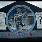 Mural an einem Hausgiebel im Protestantenviertel Shankill in Belfast