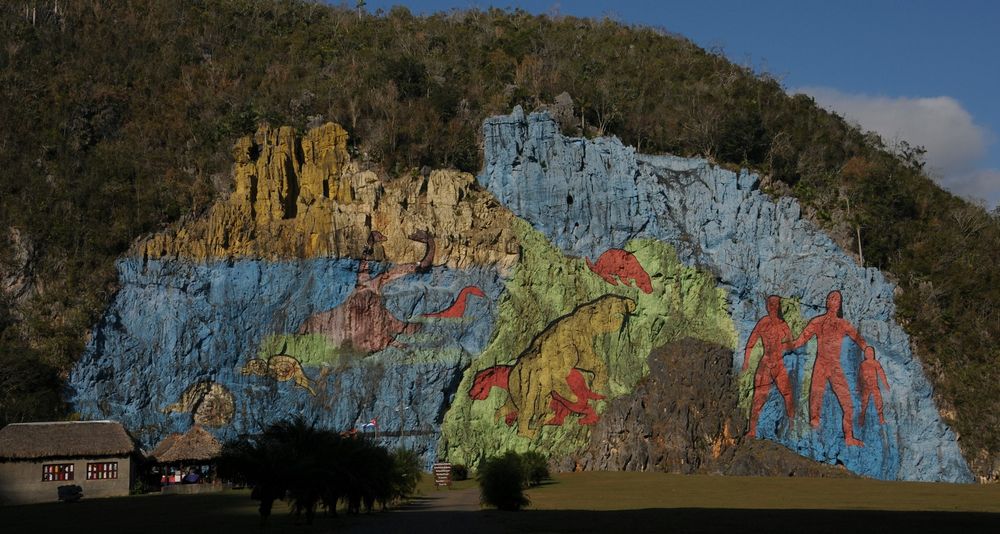 Mural de la Prehistoria