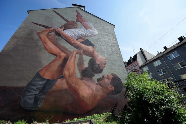 Mural "Simply Acrobatic" / Wuppertal
