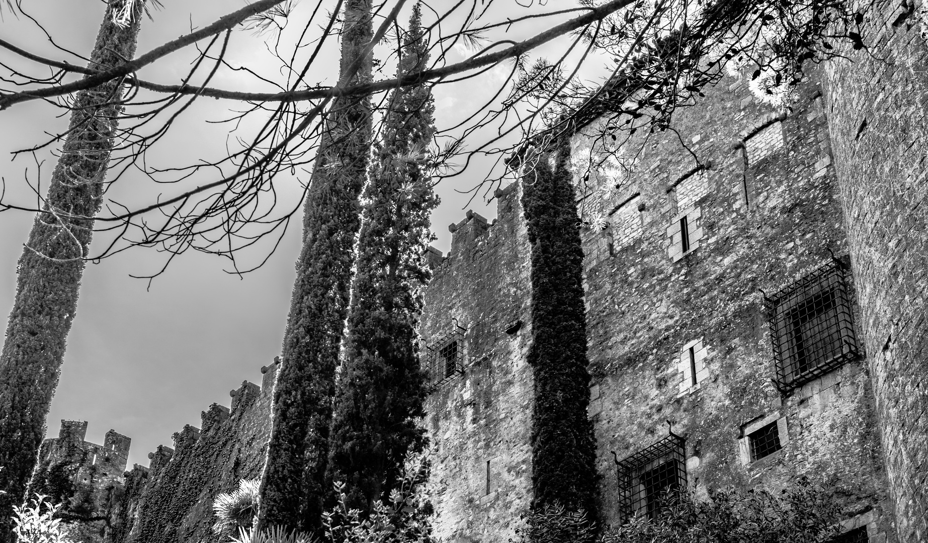 muralla catedral girona