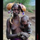 Mursi Frau mit Kind
