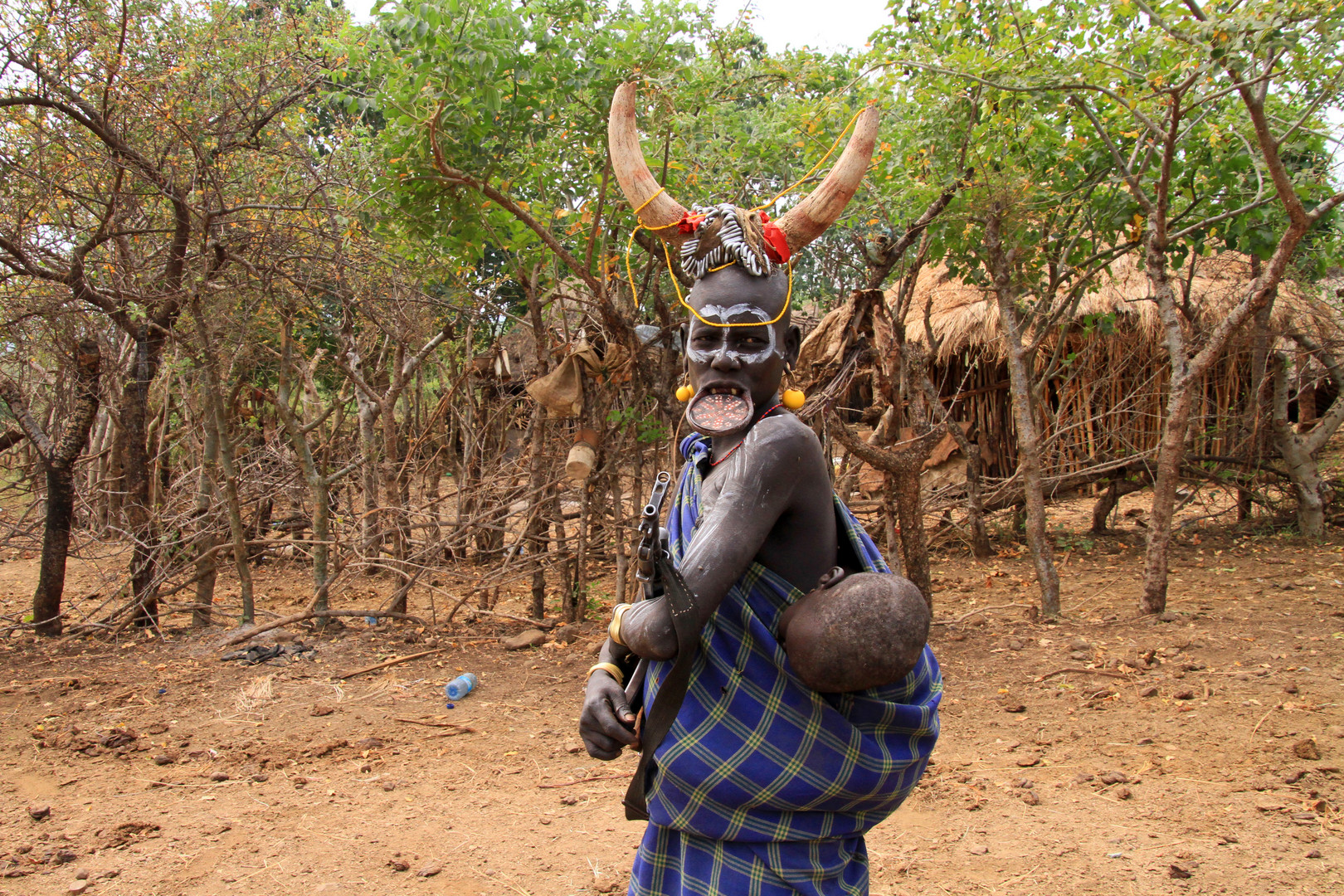 Mursi-Frau, Omo-Tal, Äthiopien