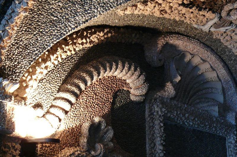 Muschelgrotte im Palazzo Borromeo auf der Isola Bella im Lago Maggiore (2)