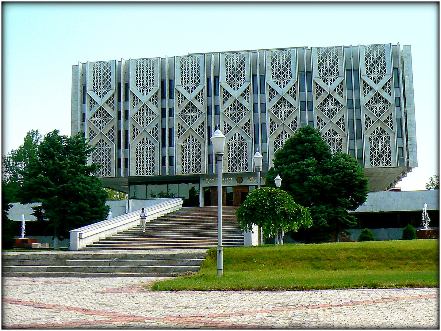 MUSEE - D'HISTOIRE - D'OUZBEKISTAN