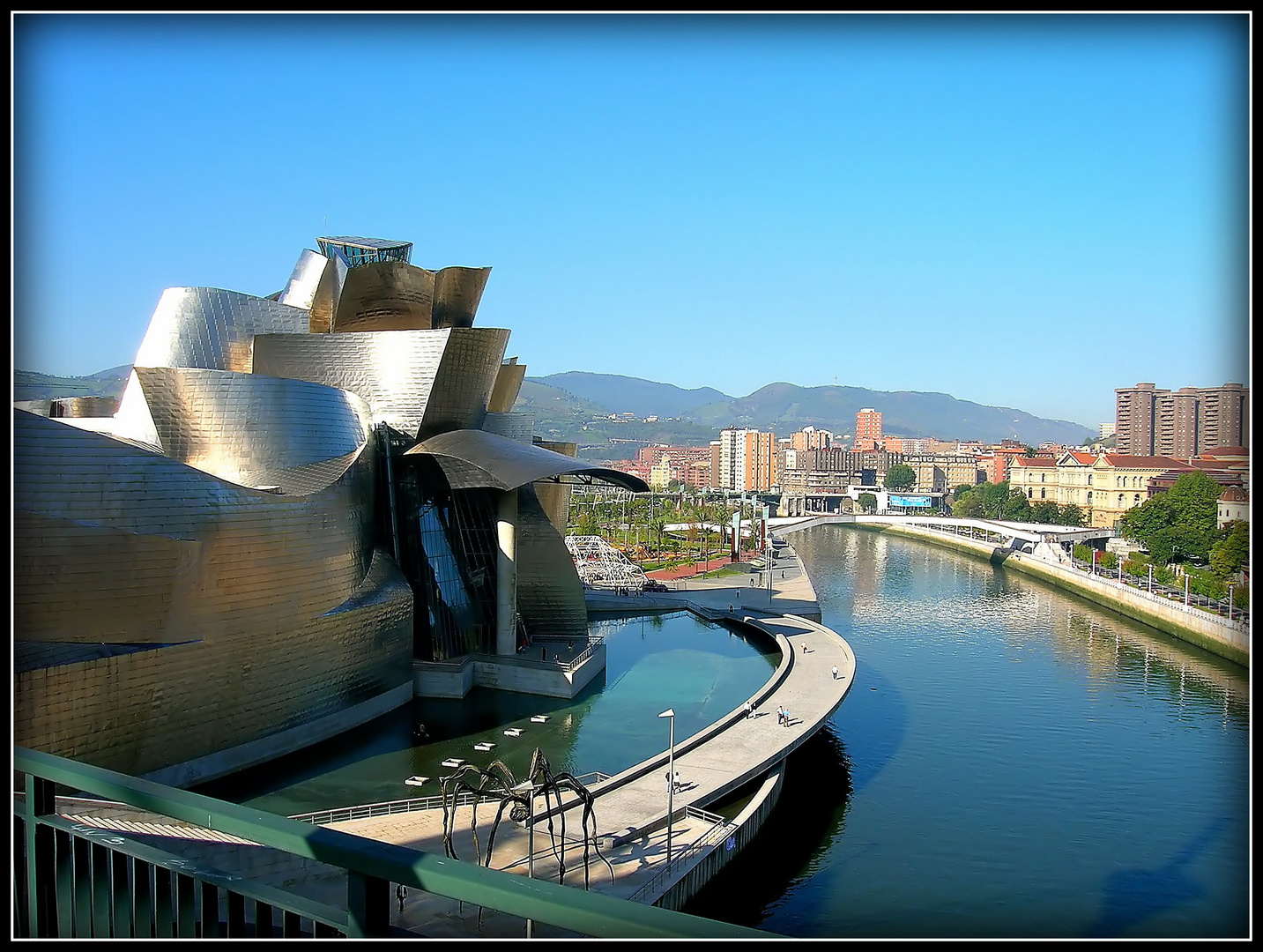 MUSEE -GUGGENHEIM - BILBAO - 5