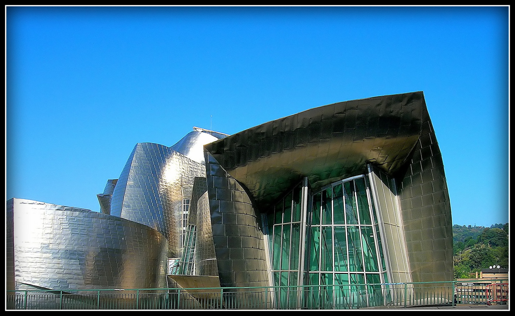 MUSEE -GUGGENHEIM - BILBAO - 7 -