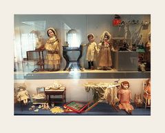 Museo della bambola e del giocattolo...