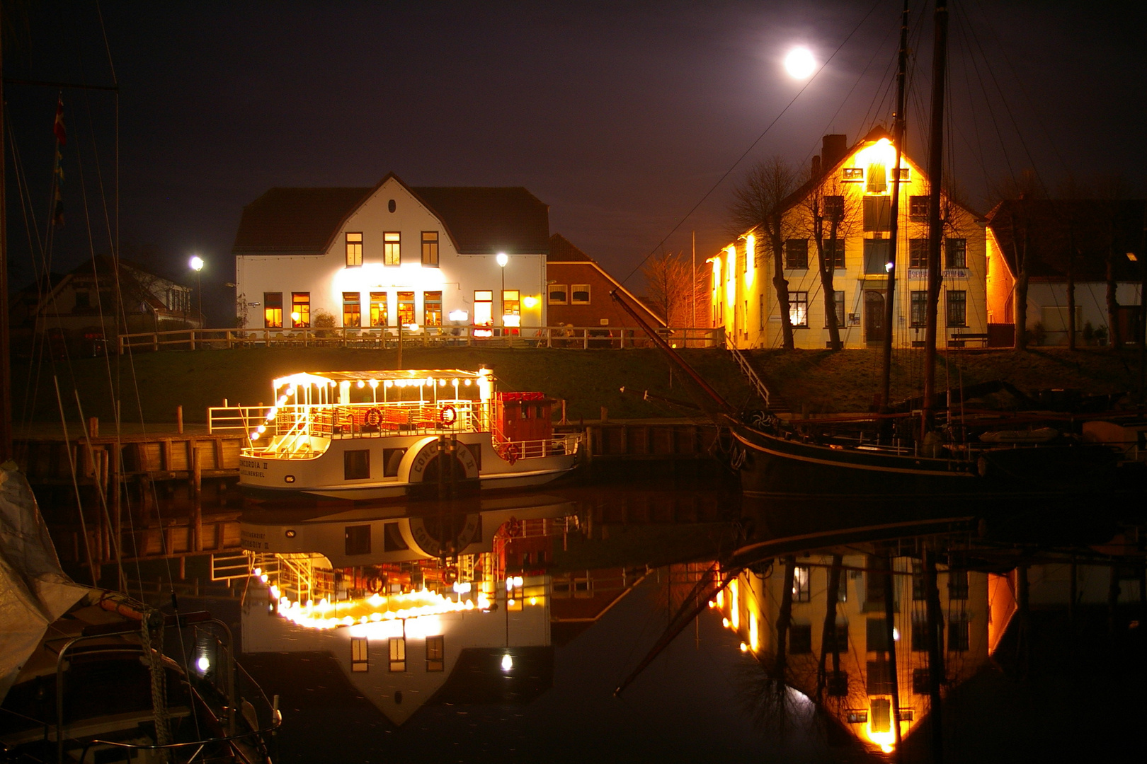 Museumshafen Carolinensiel Nachts