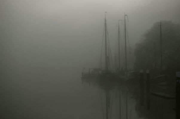 Museumshafen im Nebel