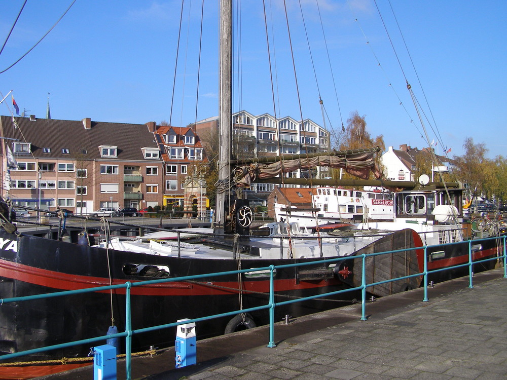 museumshafen von emden