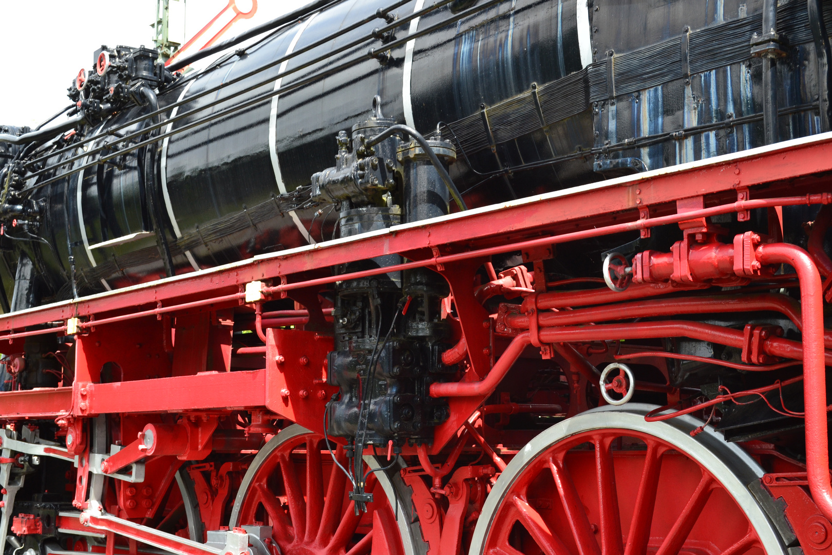 Museumslok Serie II - Details - Leitungen - Räder Schubgestänge - Dampfkessel