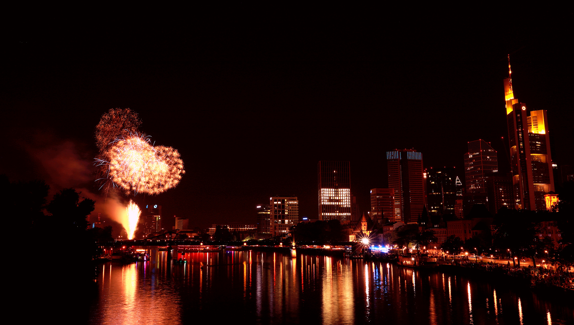  Museumsuferfest Frankfurt am Main 2019 Abschlussfeuerwerk