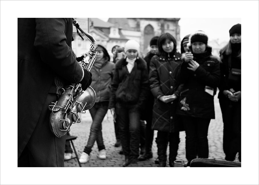 music clown on the street III.