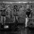 Música, en el metro de La Plaza de Cataluña de Barcelona