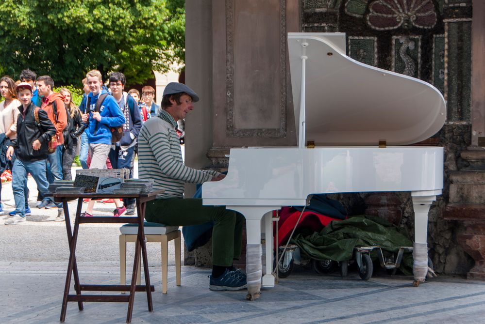 Musicman at Hofgarten Pavillion