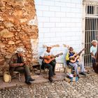 Músicos callejeros en Trinidad, Cuba