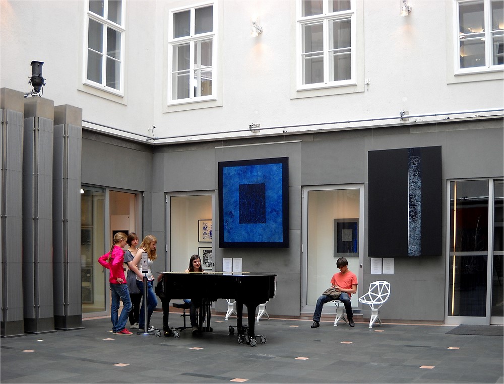 Musik im Hinterhof Foto & Bild | wien Bilder auf fotocommunity