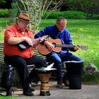 Musikanten spielen zum Frühling auf.