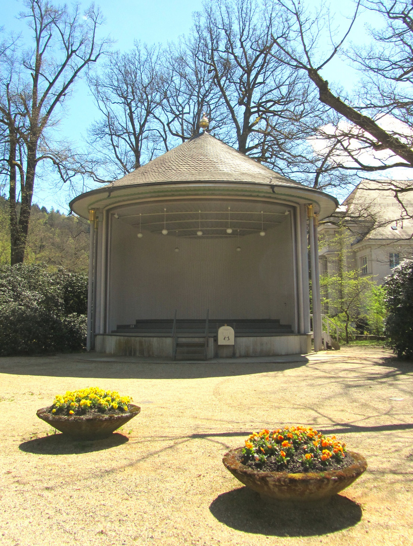 Musikpavillon am Kurhaus in Bad Elster