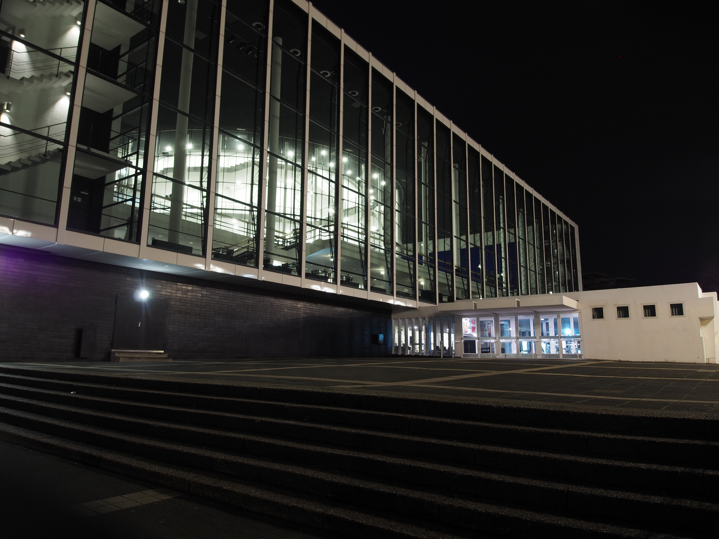 Musiktheater in Gelsenkirchen bei Nacht