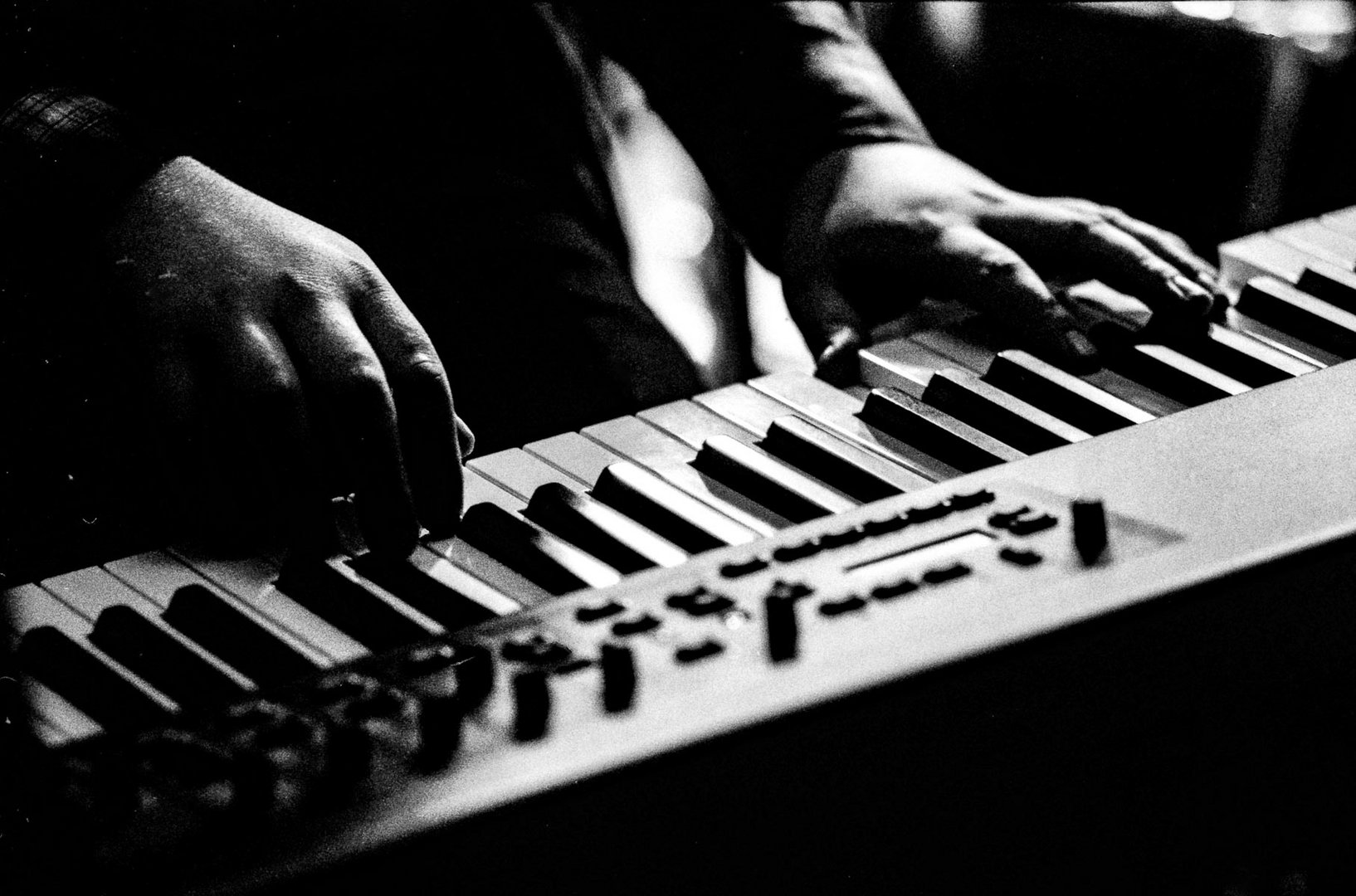 MUSIXX Keyboard / Piano - Hände