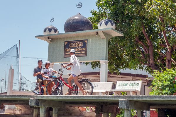 Muslims in Minburi