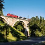 Must have: Kastenzehner vor IC auf der Einödtalbrücke!