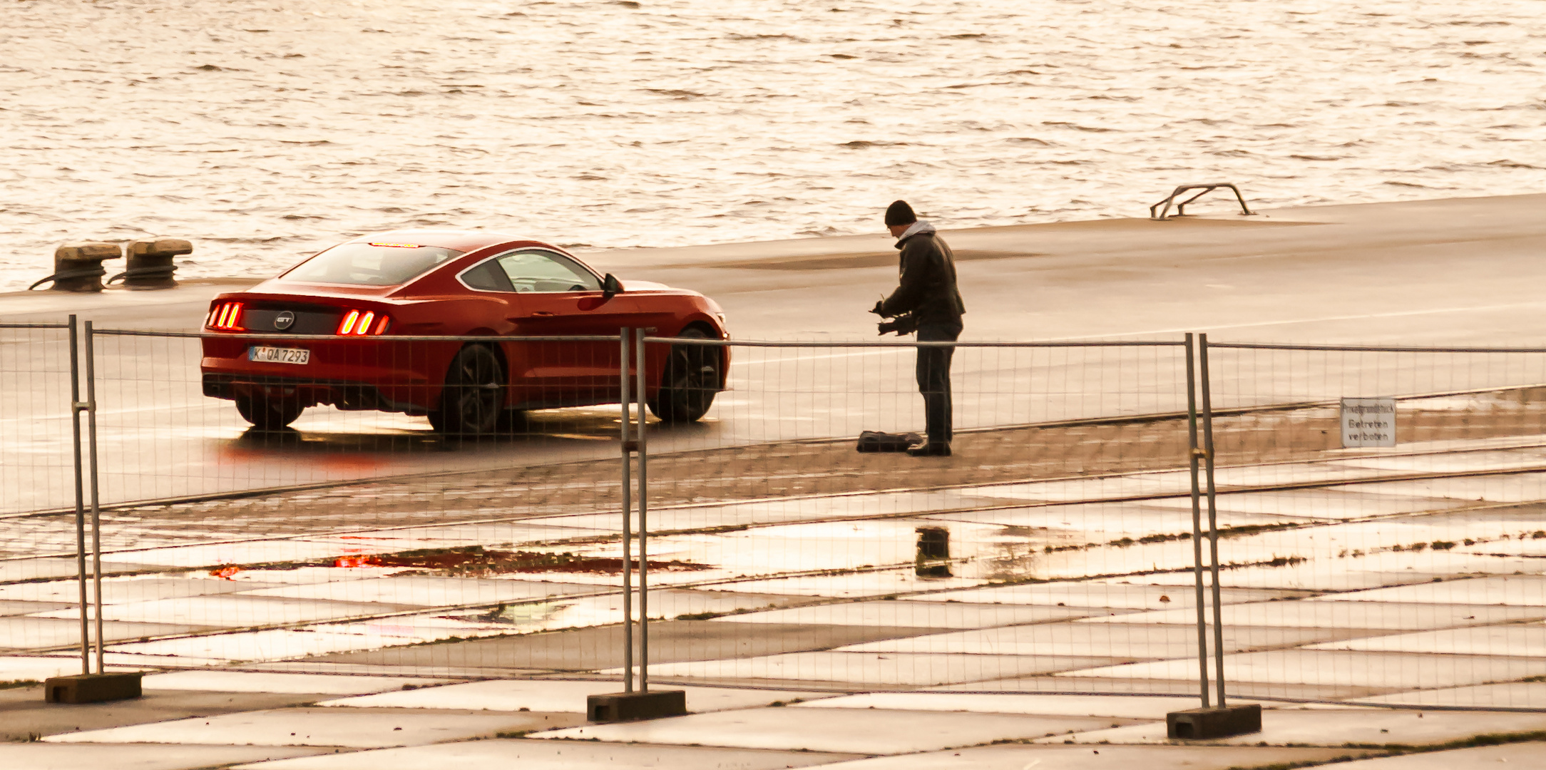 Mustang am Filmset | Baakenhöft Hamburg