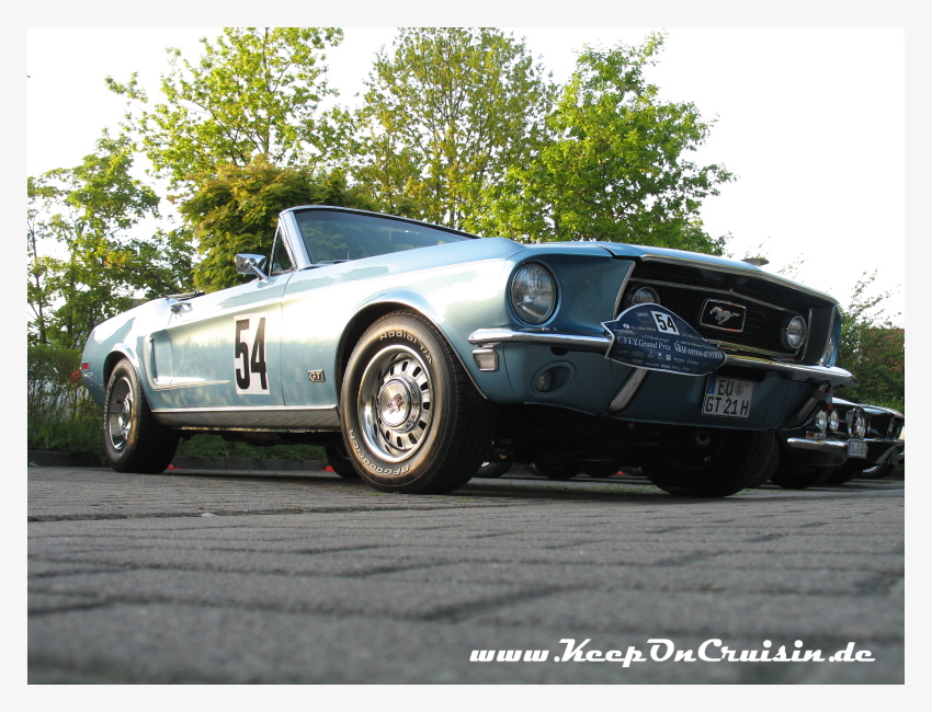 Mustang GT...