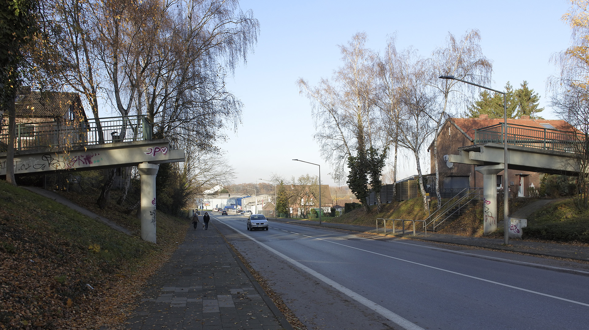 Mut zur Lücke: Zwei Brückenköpfe ohne Verbindung wegen marodem Stahlbeton!