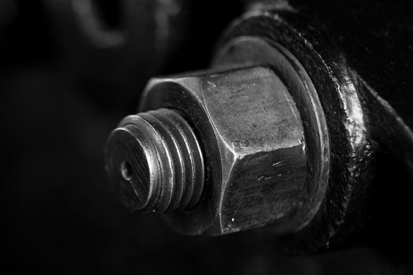 Schrauben und Muttern Bilder & Fotos