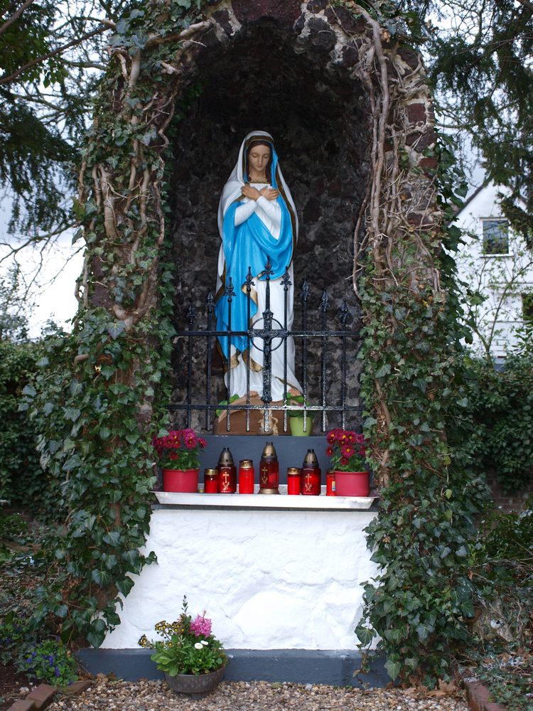 Mutter Gottes in Langenfeld Richrath ( NRW )