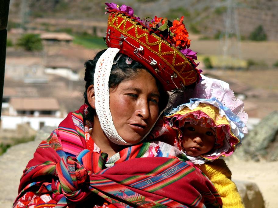 Mutter mit Kind in Peru Foto & Bild | erwachsene, menschen ...