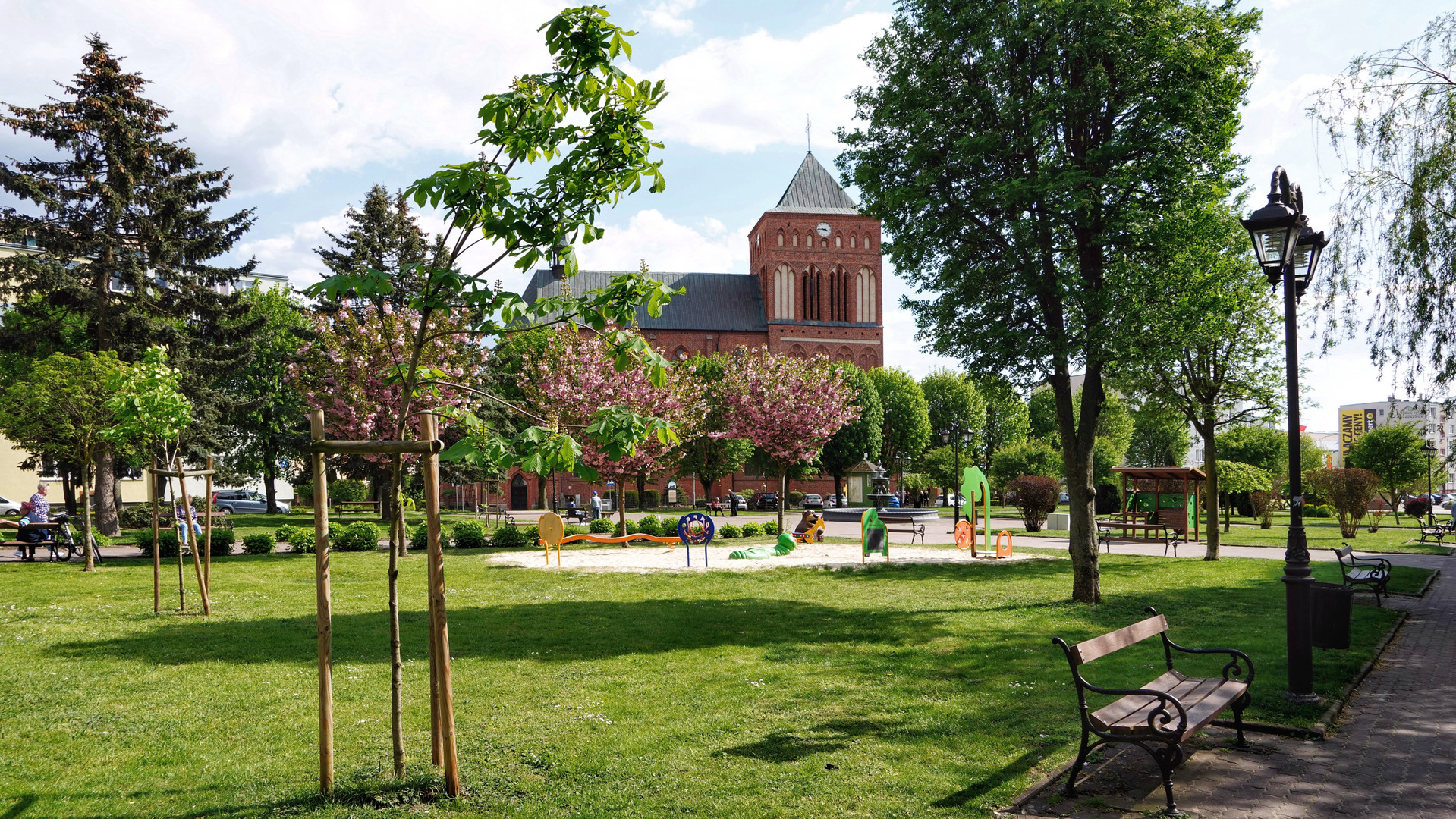 Muttergotteskirche im Frühling