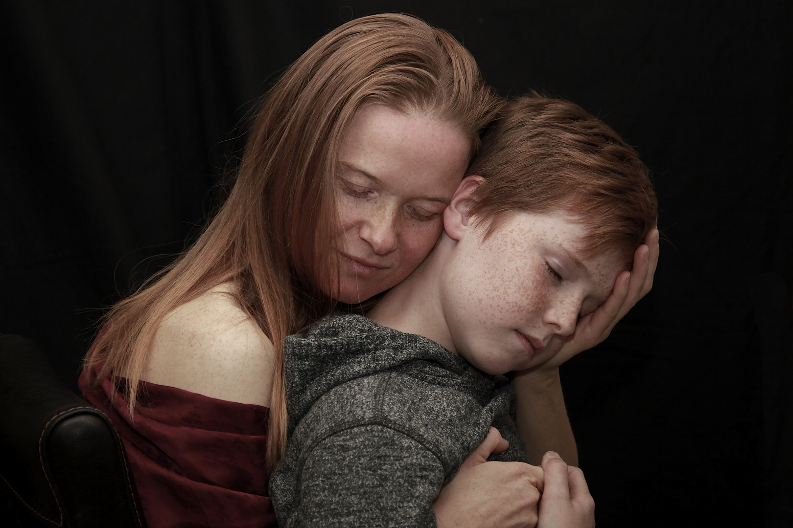 Mutterliebe - Menschenliebe Foto & Bild | erwachsene menschen, kinder und erwachsene, portraits ...