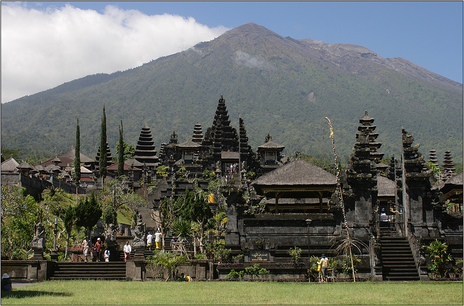 muttertempel pura besakih