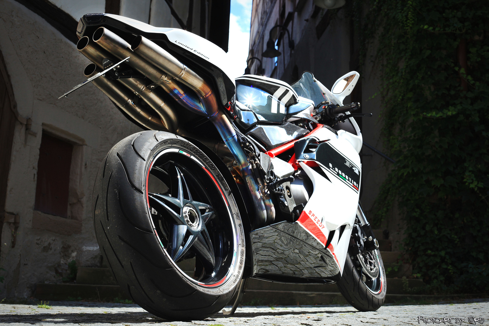 MV Agusta 1000 F4 - Limited Edition