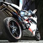 MV Agusta 1000 F4 - Limited Edition