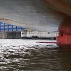 MV Houston Bridge von unten