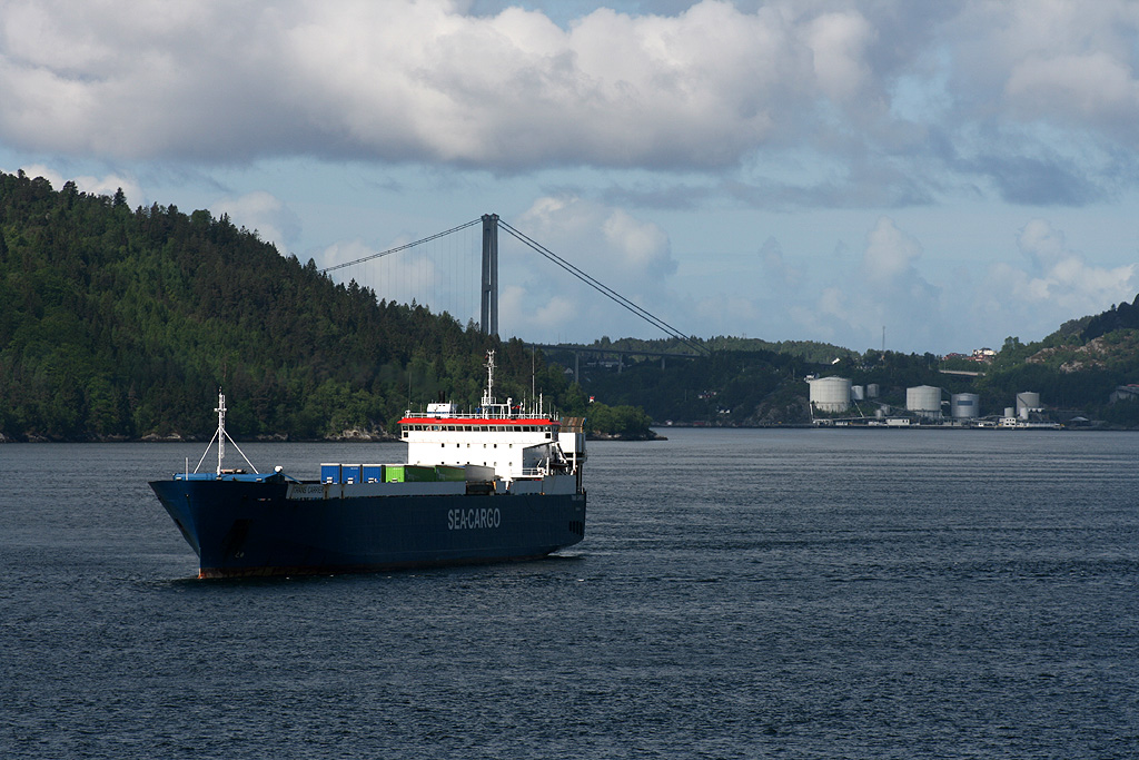 M/V Trans Carrier