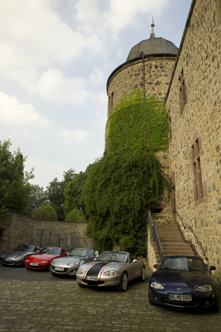 MX-5 Treffen auf der Sababurg