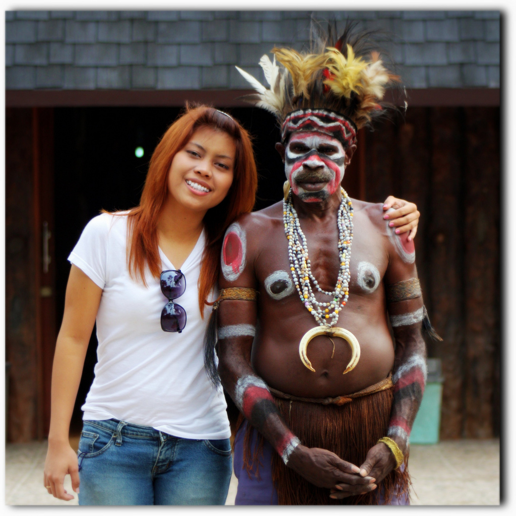 My daughter Ditta with papuan soldier