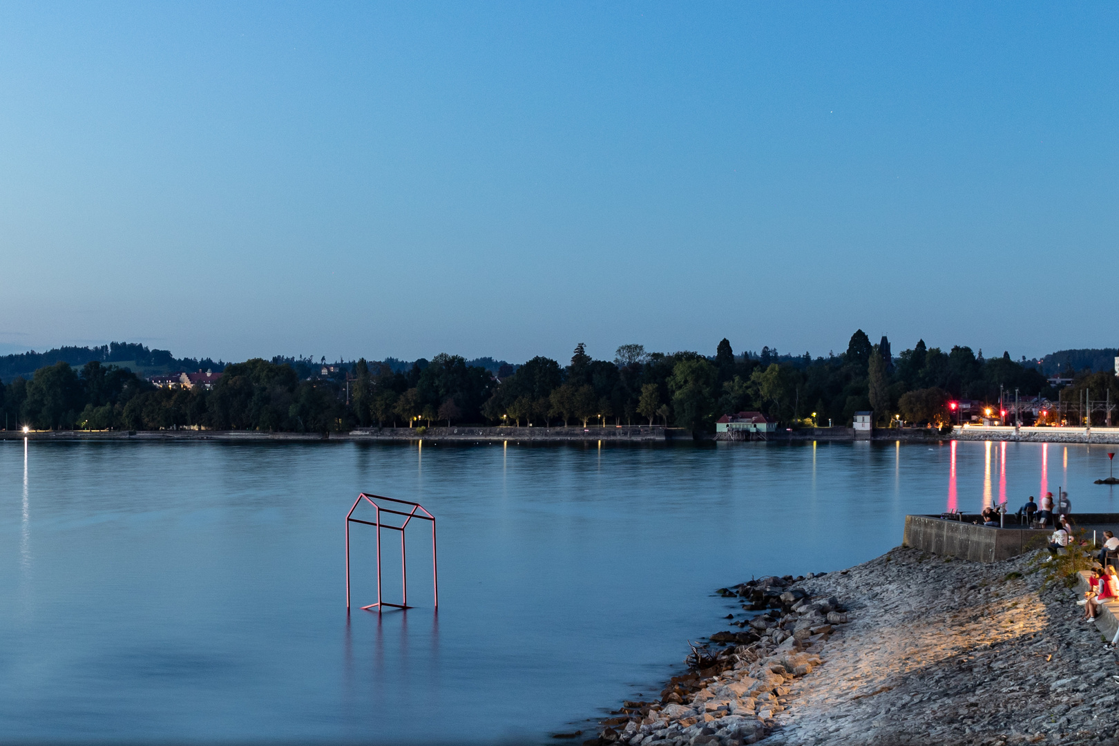 My Floating Home zur blauen Stunde