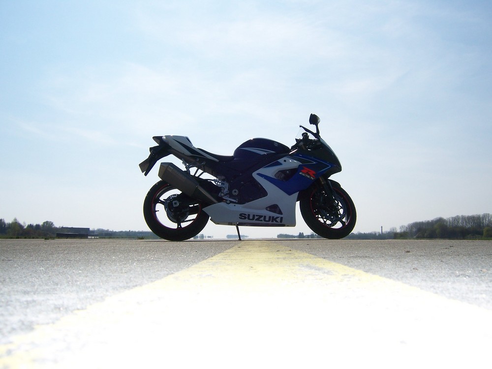 ... my GSX-R1000-K6 ready to rumble ...