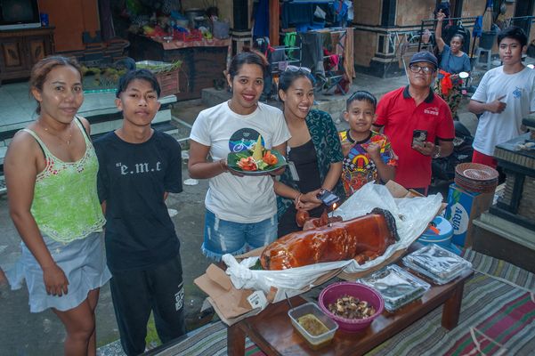 My guests enjoy my birthday invitation