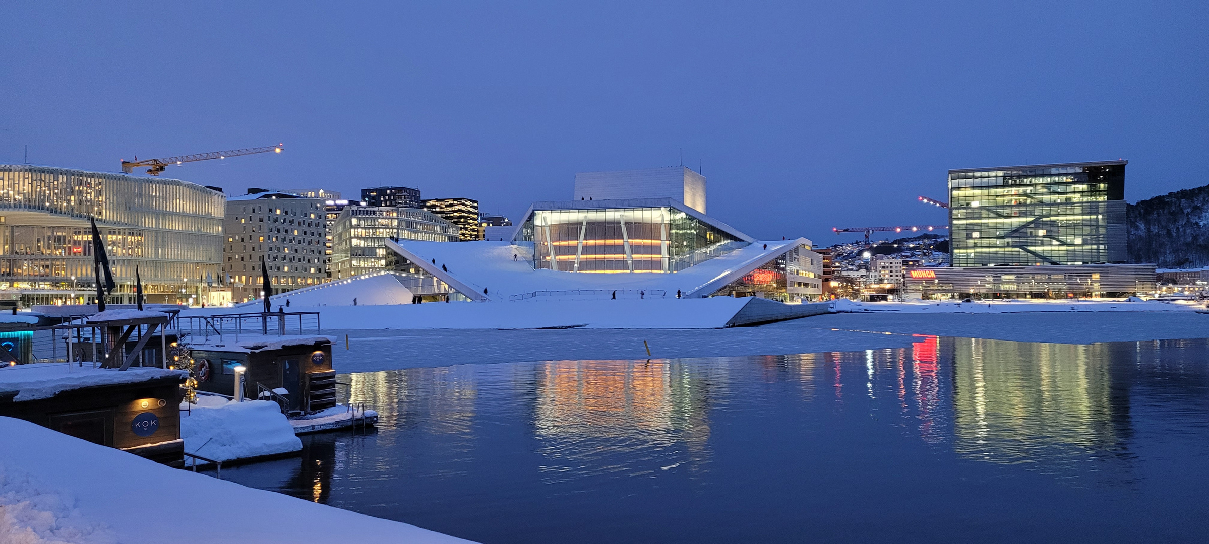 My Happy Blue Hour in Oslo