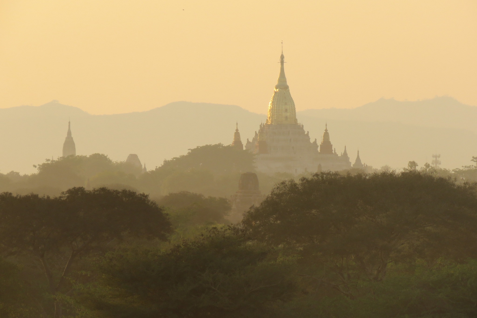 Myanmar (2019), sunset in Bagan