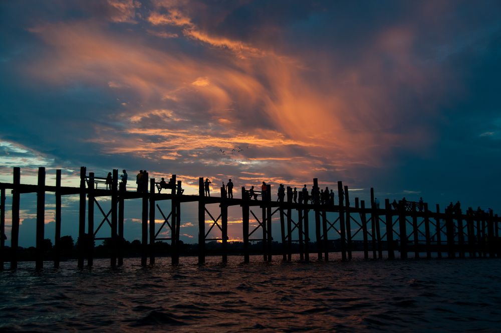 Myanmar - Amarapura - U Bein bridge sunset