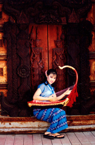 Myanmar Girl